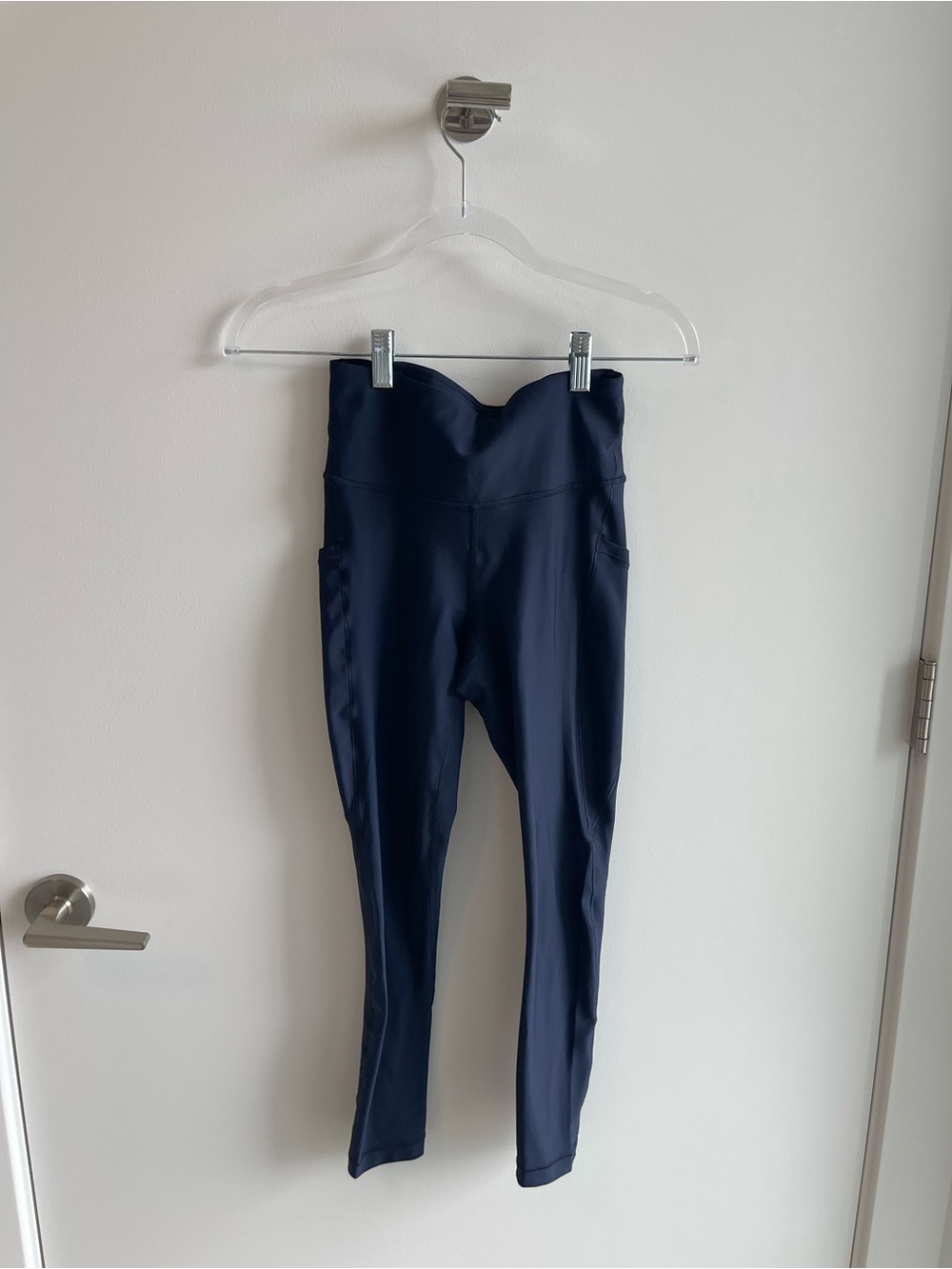 Athleta 7/8 Interval Stash  High-Waist Navy Active Leggings